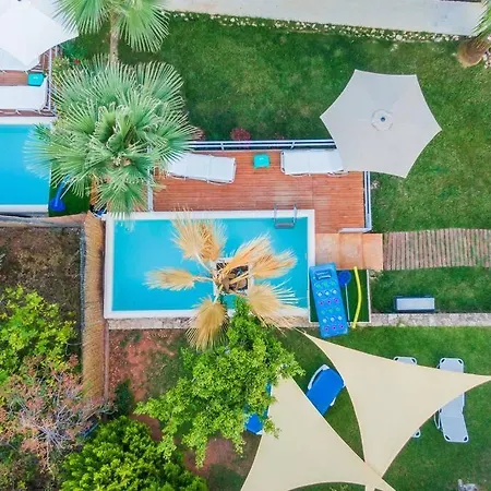 House 2 *